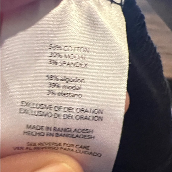 Eddie Bauer Classic Black Long Sleeve Top - Picture 6 of 6